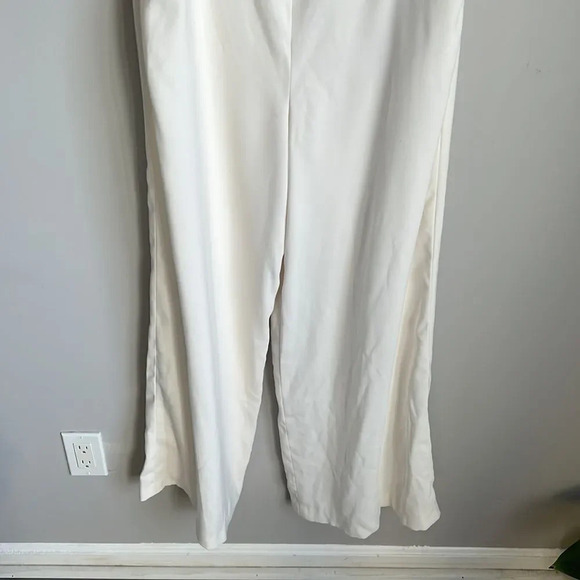 NEW Dessy Collection STRAPLESS NOTCH CREPE JUMPSUIT WITH POCKETS IN IVORY - Picture 4 of 10